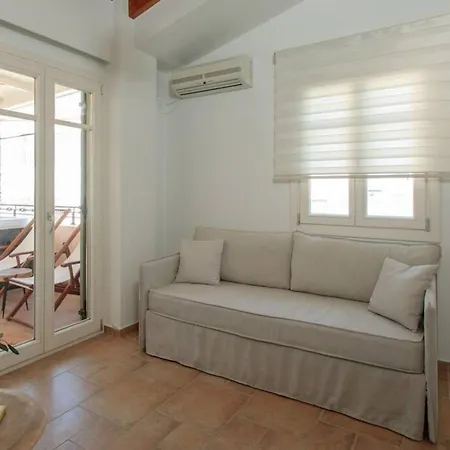 Naxos Chalkion Beautiful Detsis House With Jacuzzi Hébergement de vacances