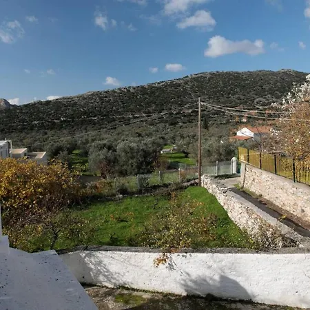 Naxos Chalkion Beautiful Detsis House With Jacuzzi Hébergement de vacances *